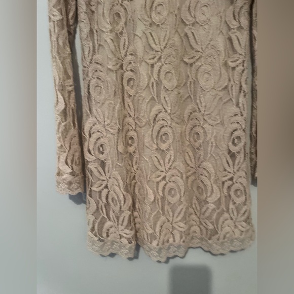 π€ Cream Lace Low-Back Bodycon Dress - Size Small/Medium π€ - Picture 5 of 7